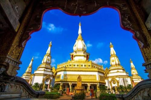 พระมหาเจดีย์ชัยมงคล 
